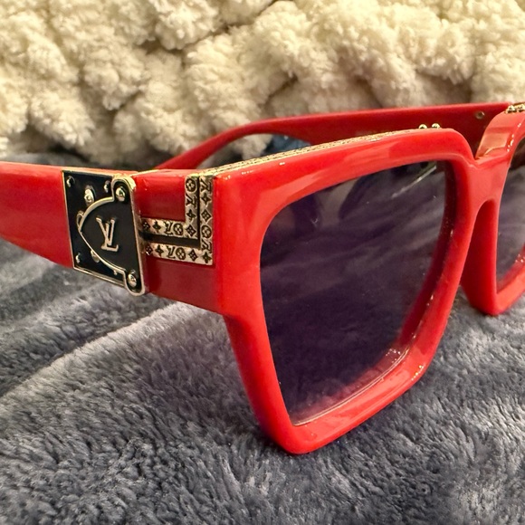 Sunglasses:  Louis Vuitton Vibrant Red Acetate 1.1 Millionaires Preowned - Picture 1 of 8